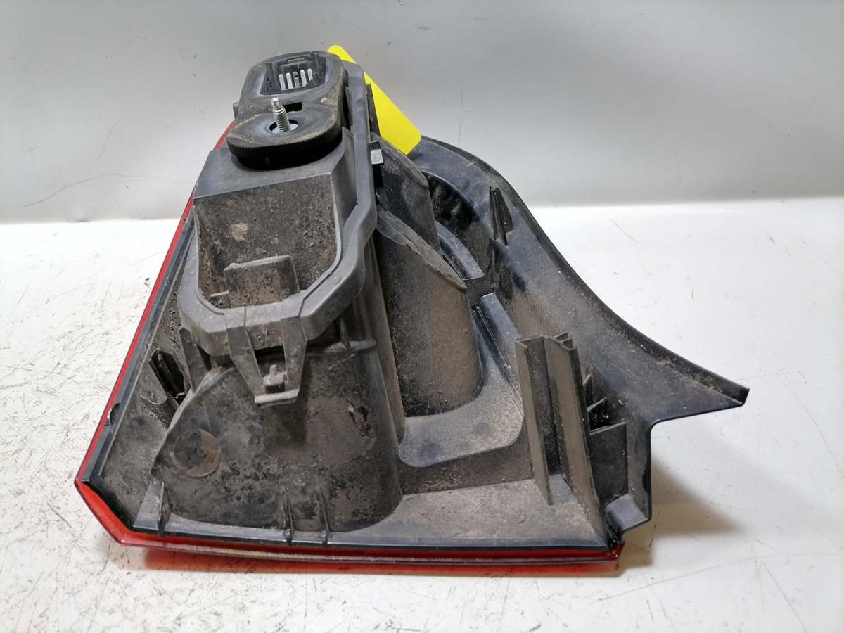 Renault Twingo 2 original R&uuml;cklicht R&uuml;ckleuchte Schlussleuchte rechts BJ09